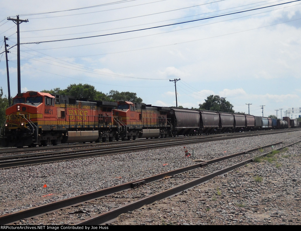 BNSF 4421 West